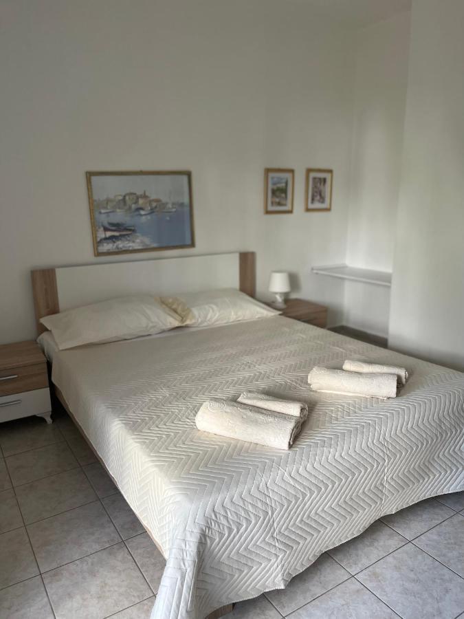 Apartments And Rooms Markovski Palit 外观 照片